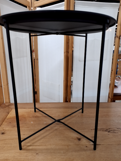 Sort metalbord